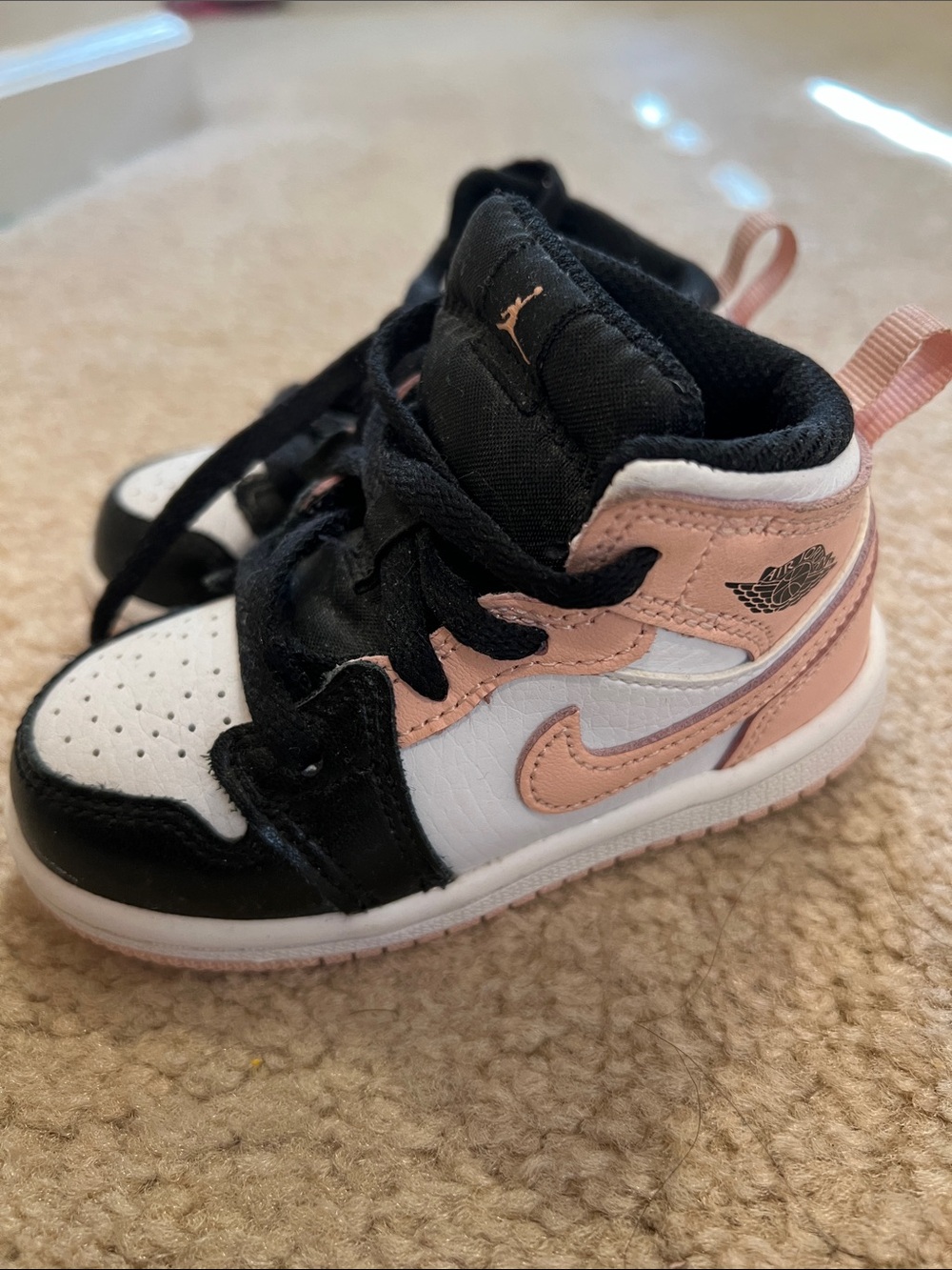 Nike Kids High-Top Sneakers in Black, White & Pink